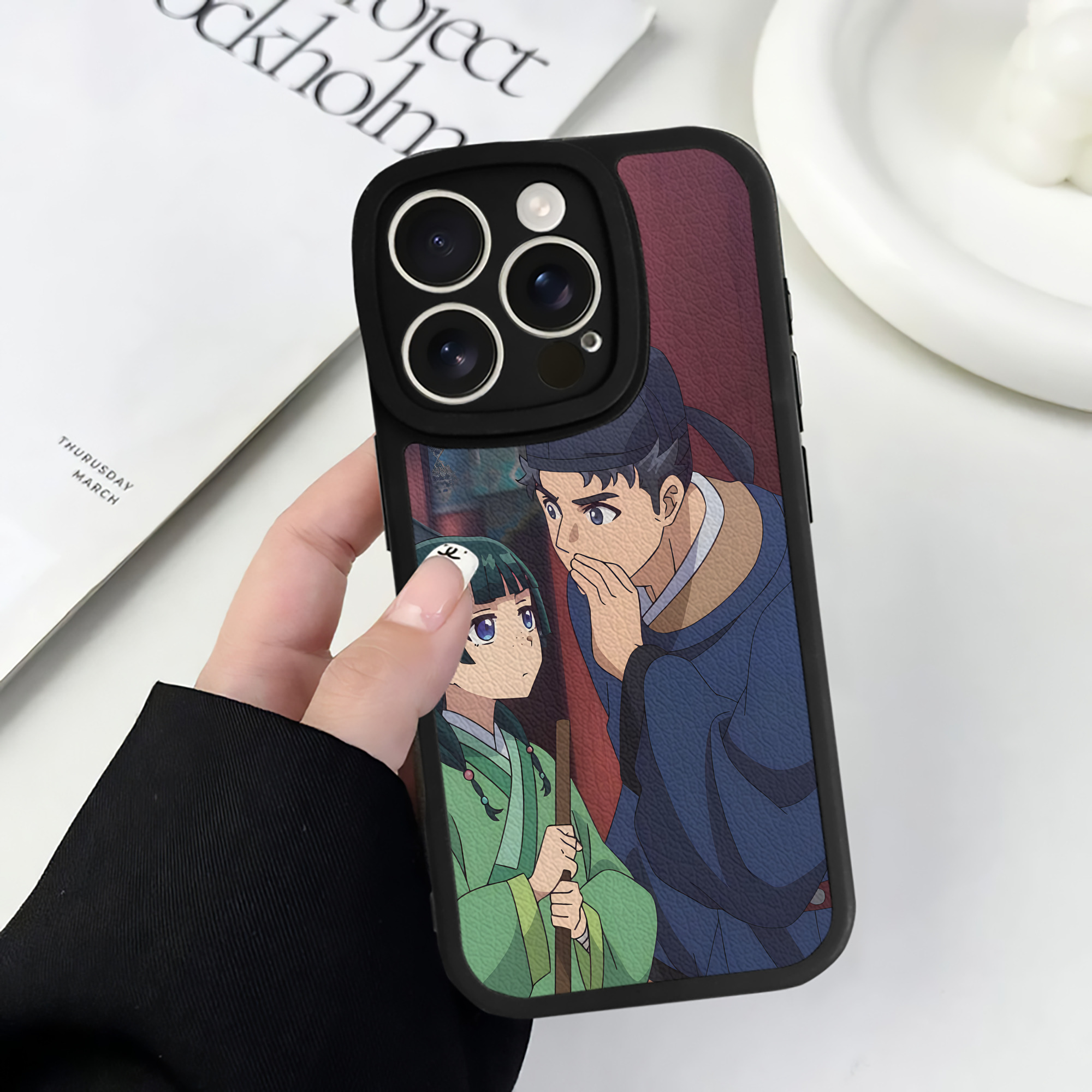 （画像用） 薬屋のひとりごと The Apothecary Diaries 【iPhone 16シリーズ対応】シリコンスマホケース（レザー調） 材質：シリコン